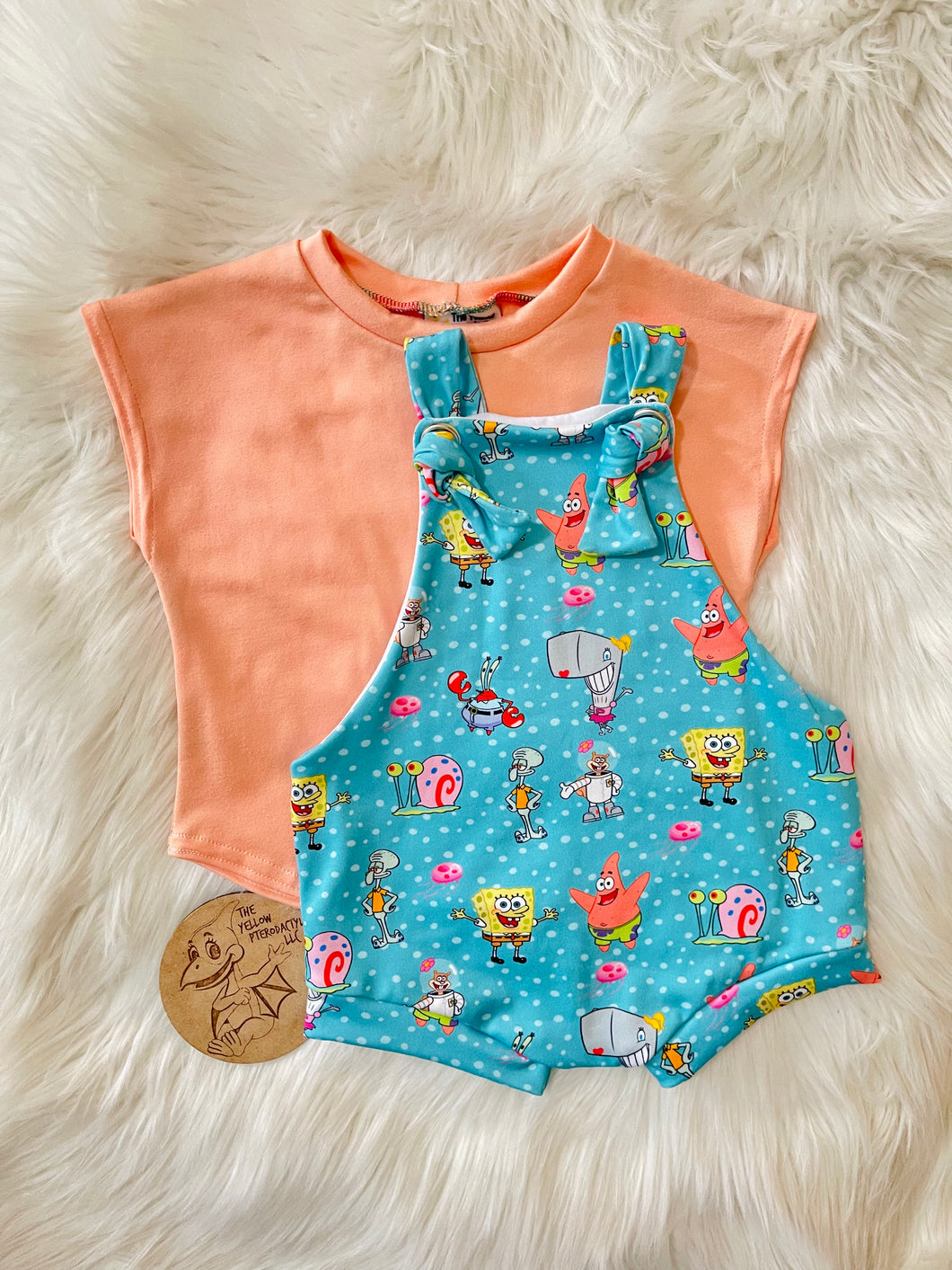 9/12M Knotted overall shorts and dolman